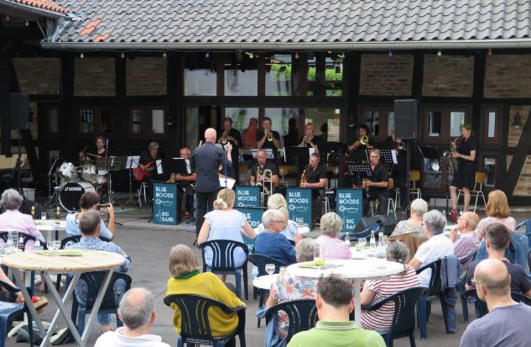 Die Blue Moods Big Band begeisterte mit ihrer Musik das Publikum. (Foto: Gemeinde Wachtberg/mm) 