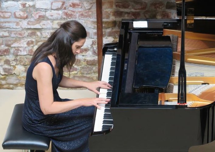 Gabriela Pullen begleitete am Klavier das Antares Quartett. (Foto: Gemeinde Wachtberg/mm)
