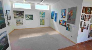 Atelier 18/80 - Blick in die Galerie. (Foto: Gemeinde Wachtberg/mf)