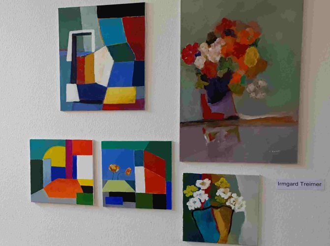 Atelier 18/80: Klare Farben bei Irmgard Treimer. (Foto: Gemeinde Wachtberg/mf)
